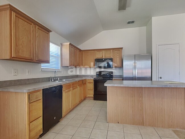 Building Photo - 1898 Barton Springs Dr