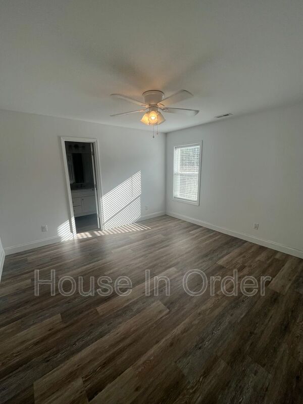 Building Photo - 60 Patriot Pl