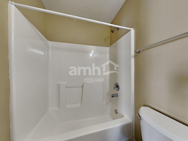 Building Photo - 5490 Appaloosa Cir