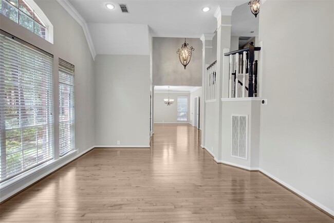 Building Photo - 66 N Thundercreek Pl