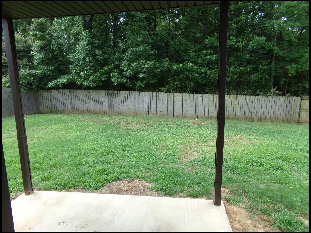 Building Photo - 2104 Fern Valley Dr