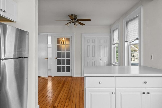 Building Photo - 24 Atlantic St