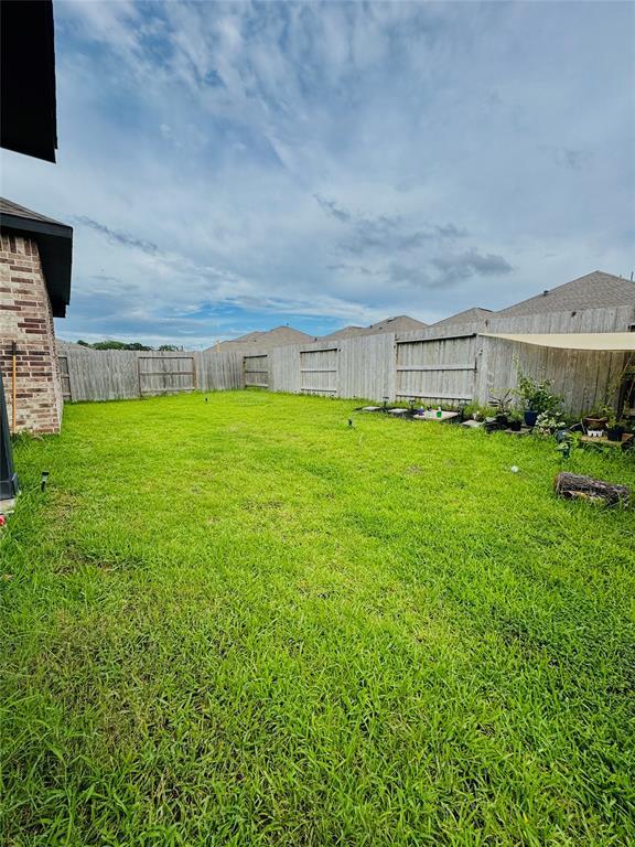 Building Photo - 23838 Via Leoni Dr