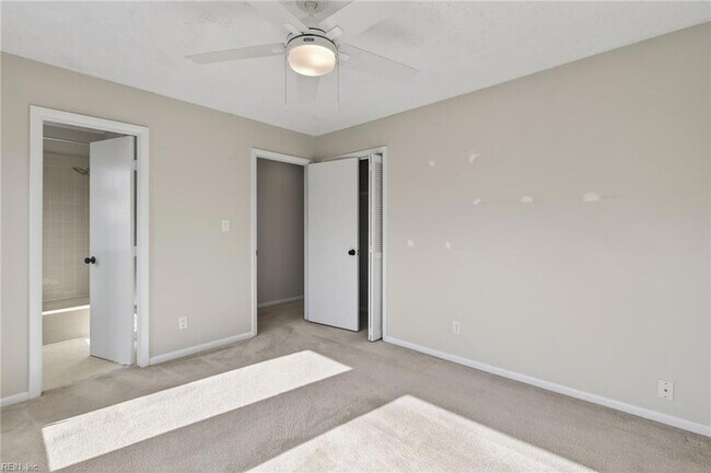 Building Photo - 2232 Vista Cir