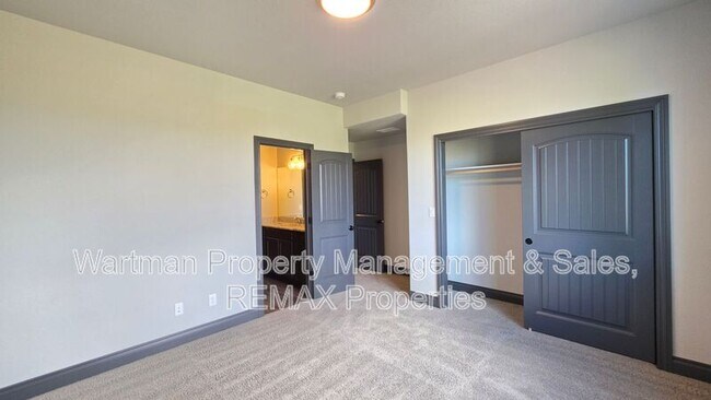 Building Photo - 10250 Hewlett's Gulch Ct