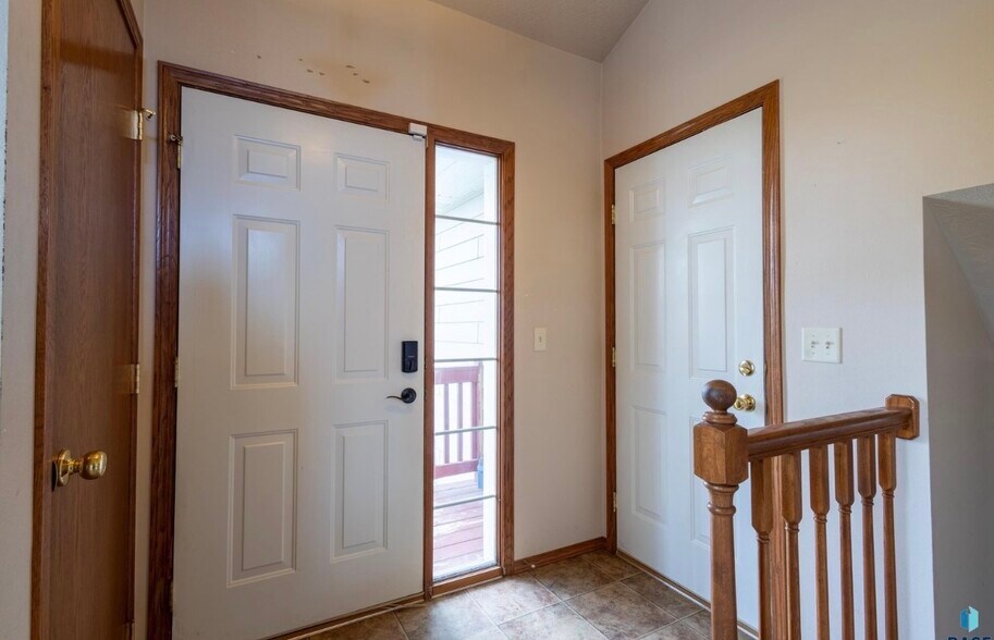 Building Photo - 5805 W. Teem Street