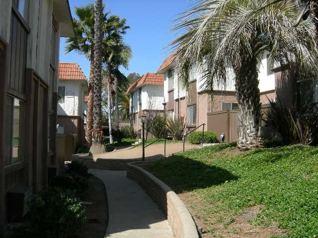 Building Photo - 10235 Madrid Way