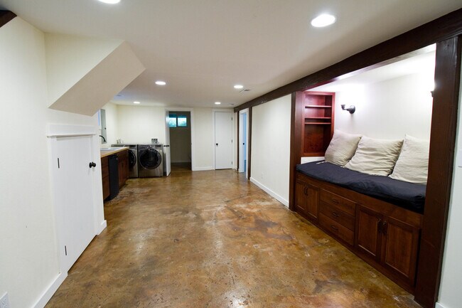 Building Photo - Charming Sabin Craftsman with Fenced Yard, Deck, and More!