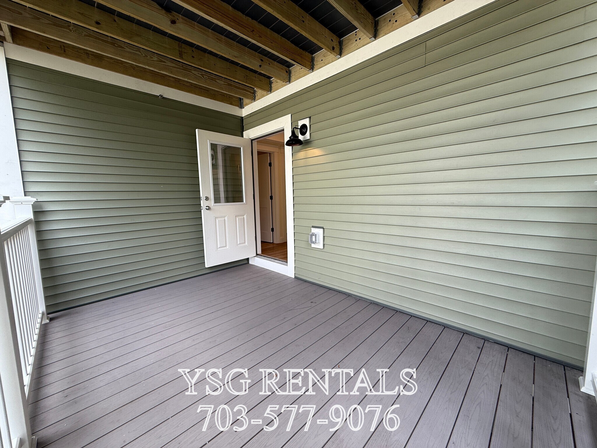 Building Photo - 14 Dorr St