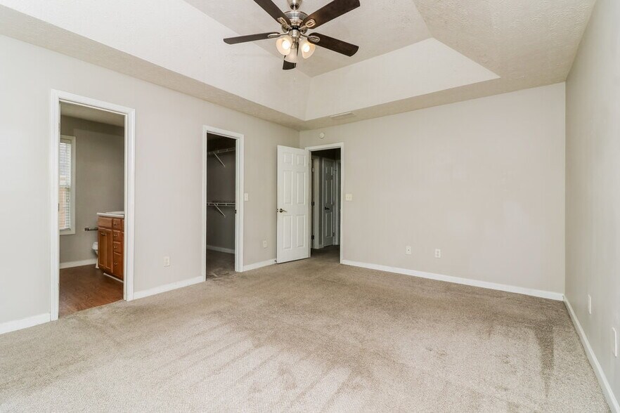 Building Photo - 226 Overlook Ct