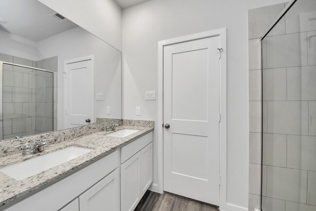 Building Photo - 5611 Fresh View Ct