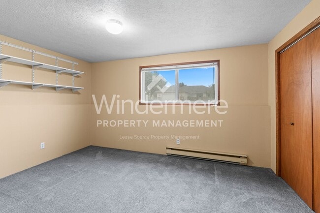 Building Photo - 4 Bedroom Home In Spokane Valley