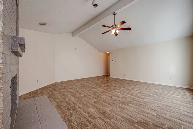 Building Photo - 1490 Hunters Park Dr