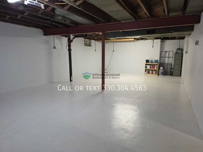 Building Photo - 1040 Stuart St NW