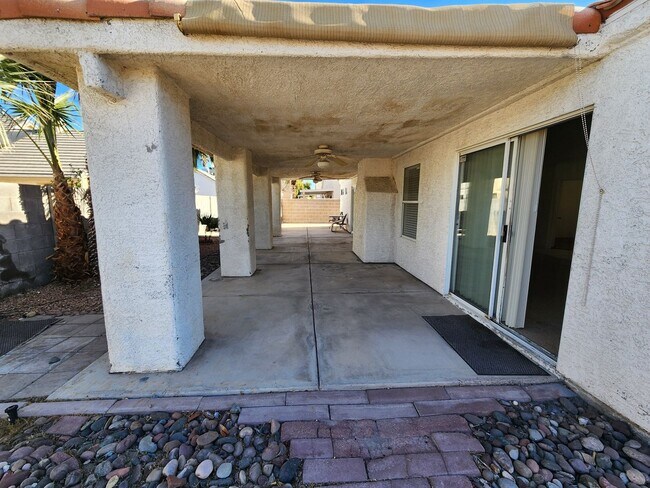 Building Photo - 1720 Navarre Ln