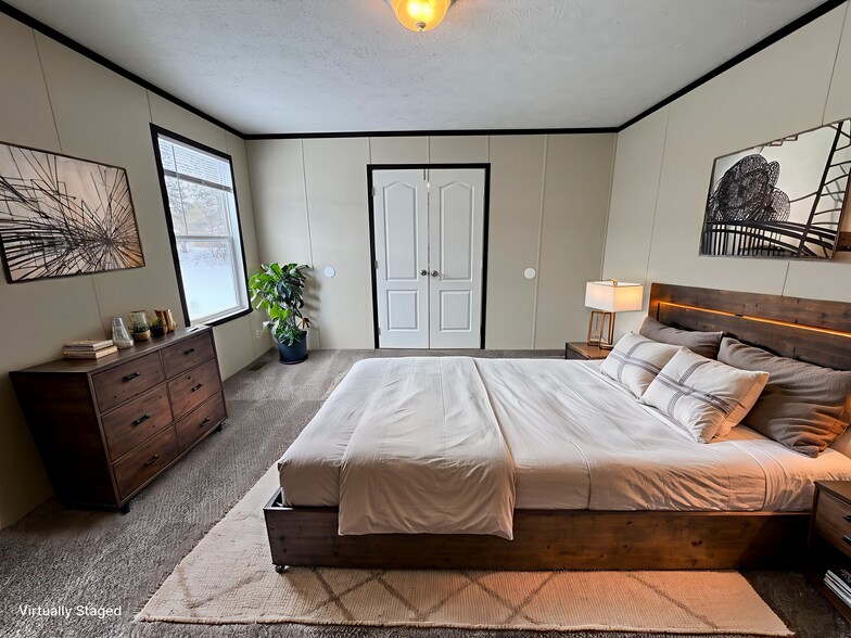 Building Photo - 48583 Pineview Dr