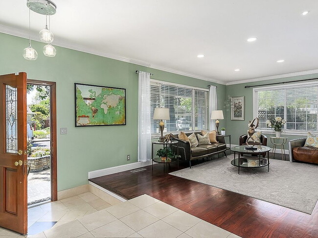 Building Photo - "Charming 4-Bedroom Retreat with 3 Full Baths in Pleasanton – 2,398 Sq Ft of Comfortable Living!"