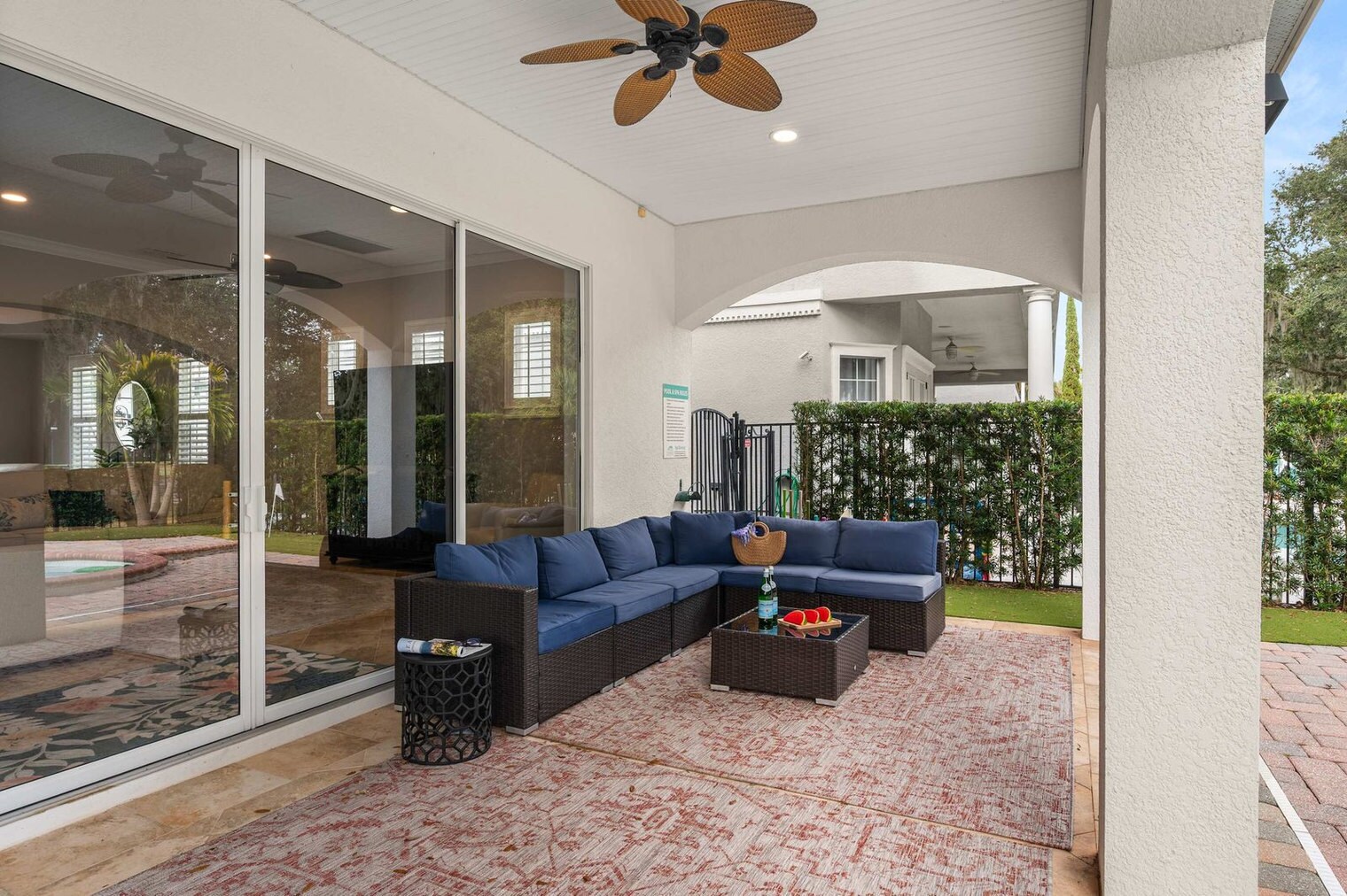 Building Photo - 1227 Radiant St