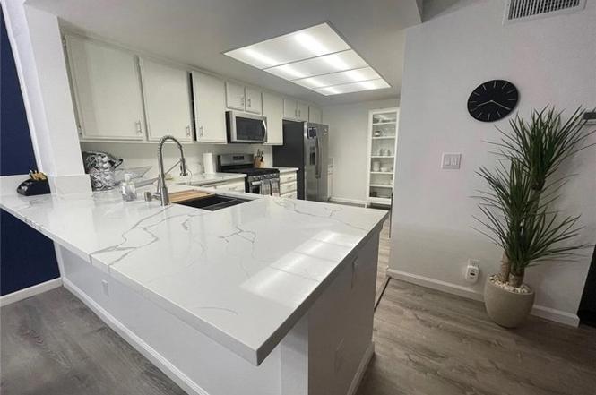 Building Photo - 28647 Vista Madera