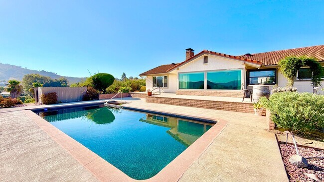 Building Photo - 1509 Macadamia Dr
