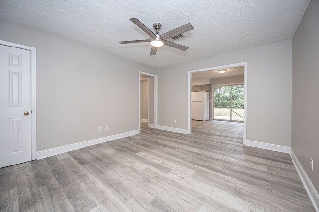 Building Photo - Charming Home in the Heart of Ocean Springs!