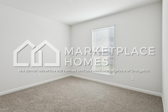 Building Photo - 25022 Ridge Ln