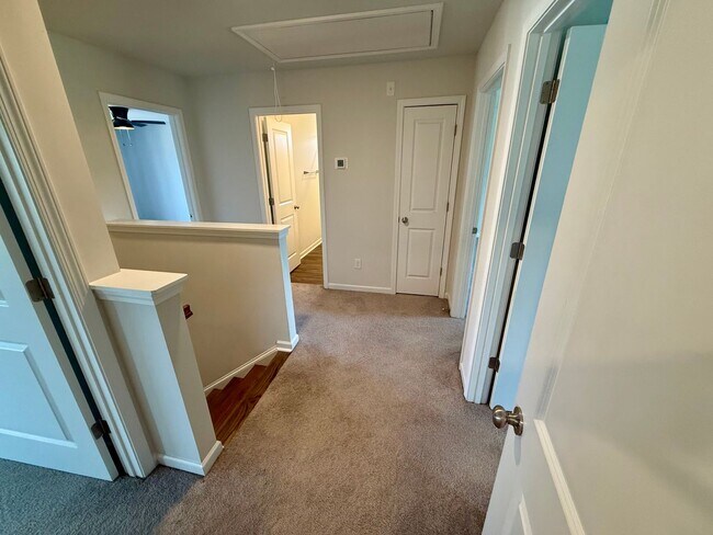 Building Photo - Heritage Bay Subdivision!