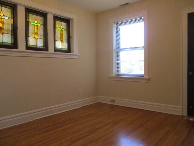 Building Photo - 1079 Terrace Dr