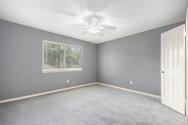 Building Photo - 4105 Pebble Beach Dr