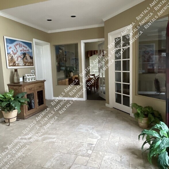 Building Photo - 1500 E Pusch Wilderness Dr