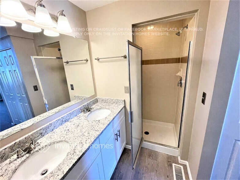 Building Photo - 4890 N Foxtail Dr