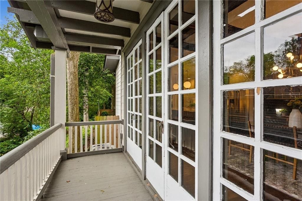 Building Photo - 843 Monroe Dr NE