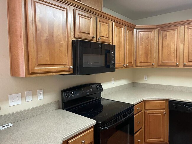 Building Photo - 1611 Quazar Rd