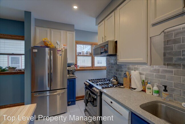 Building Photo - 2 br, 1 bath House - 411 S Orchard St.