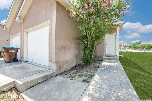 Building Photo - 3 br, 2 bath Duplex - 5827 Golf Bend 2