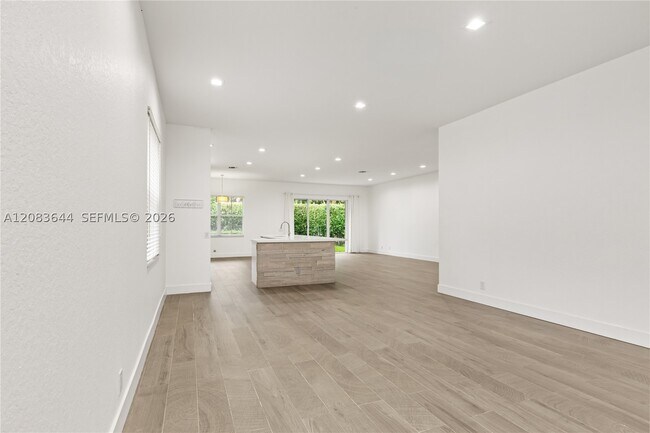 Building Photo - 776 Lavender Cir