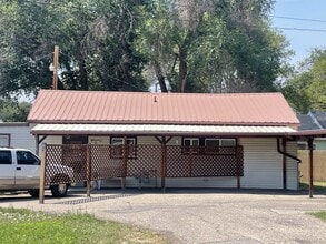 Building Photo - 729 N 6th St