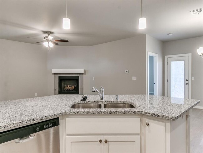 Building Photo - 8325 NW 163rd Ter