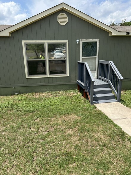 Building Photo - 7208 Comstock Cv