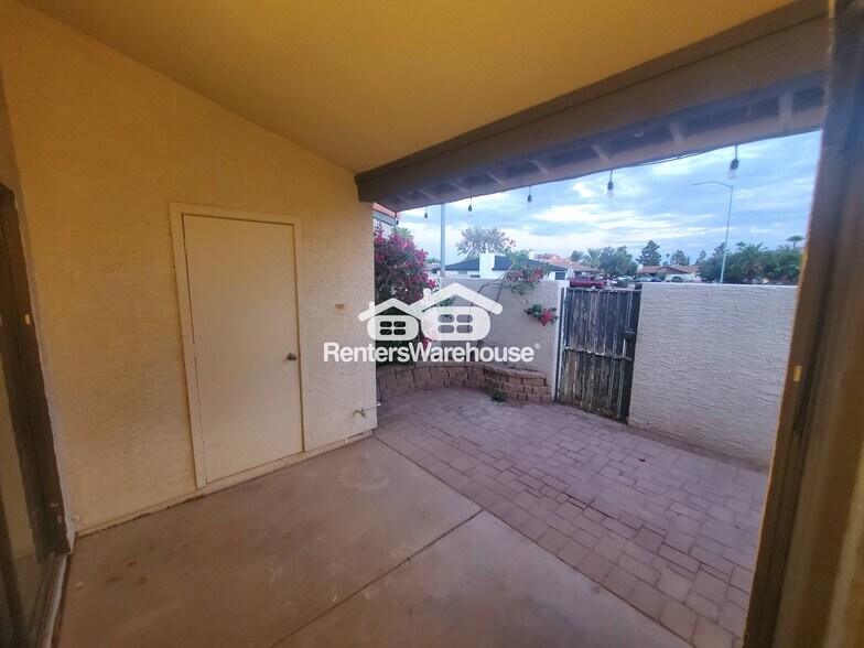 Building Photo - 1718 S Longmore