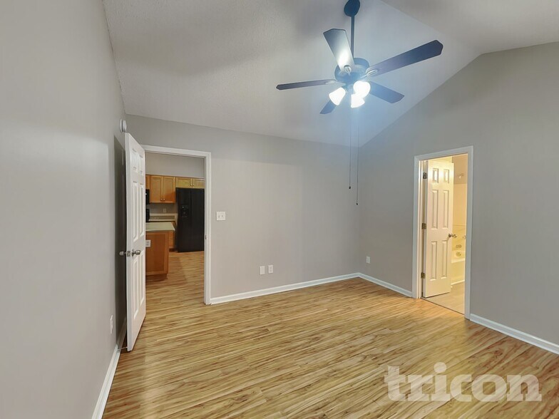 Building Photo - 332 Glenridge Ct