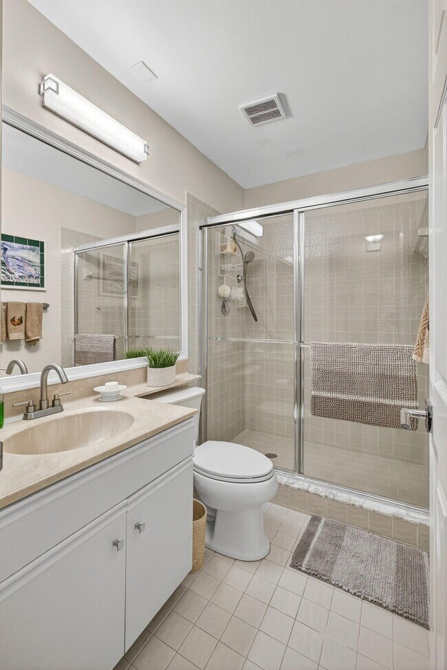 Building Photo - 773 Windermere Way