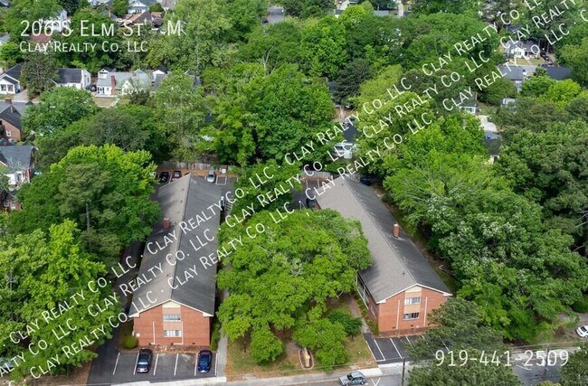 Building Photo - 206 S Elm St