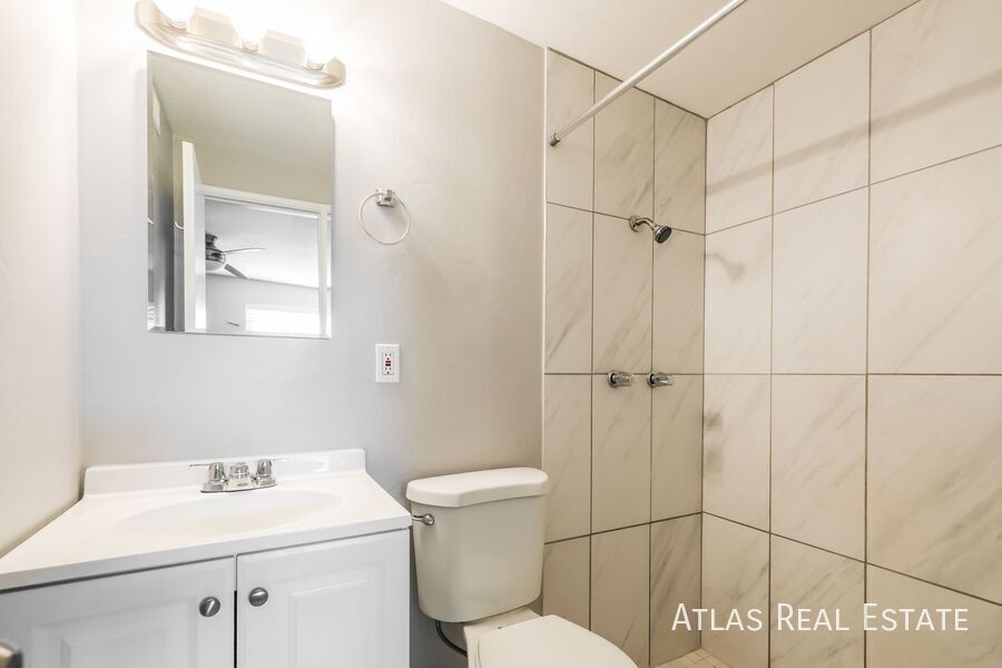 Building Photo - 6632 E Mary Dr