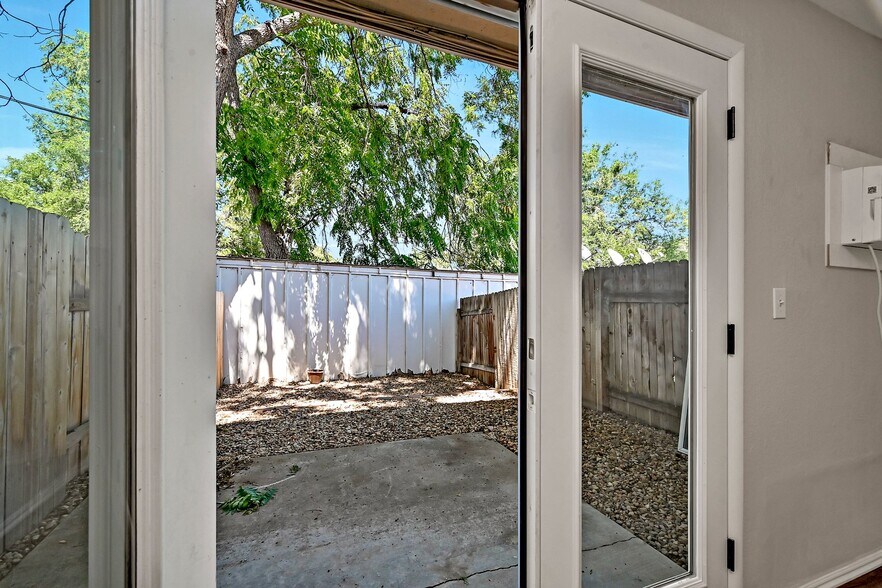 Building Photo - 3110 Cherry Ln