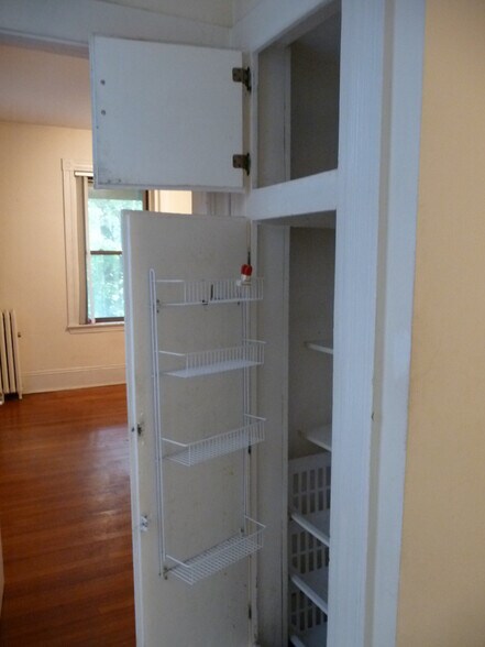 Storage Kitchen - 1870 Commonwealth Ave
