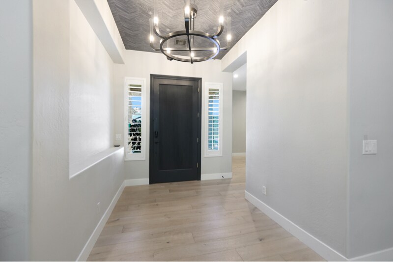 Building Photo - 13214 W Rancho Dr