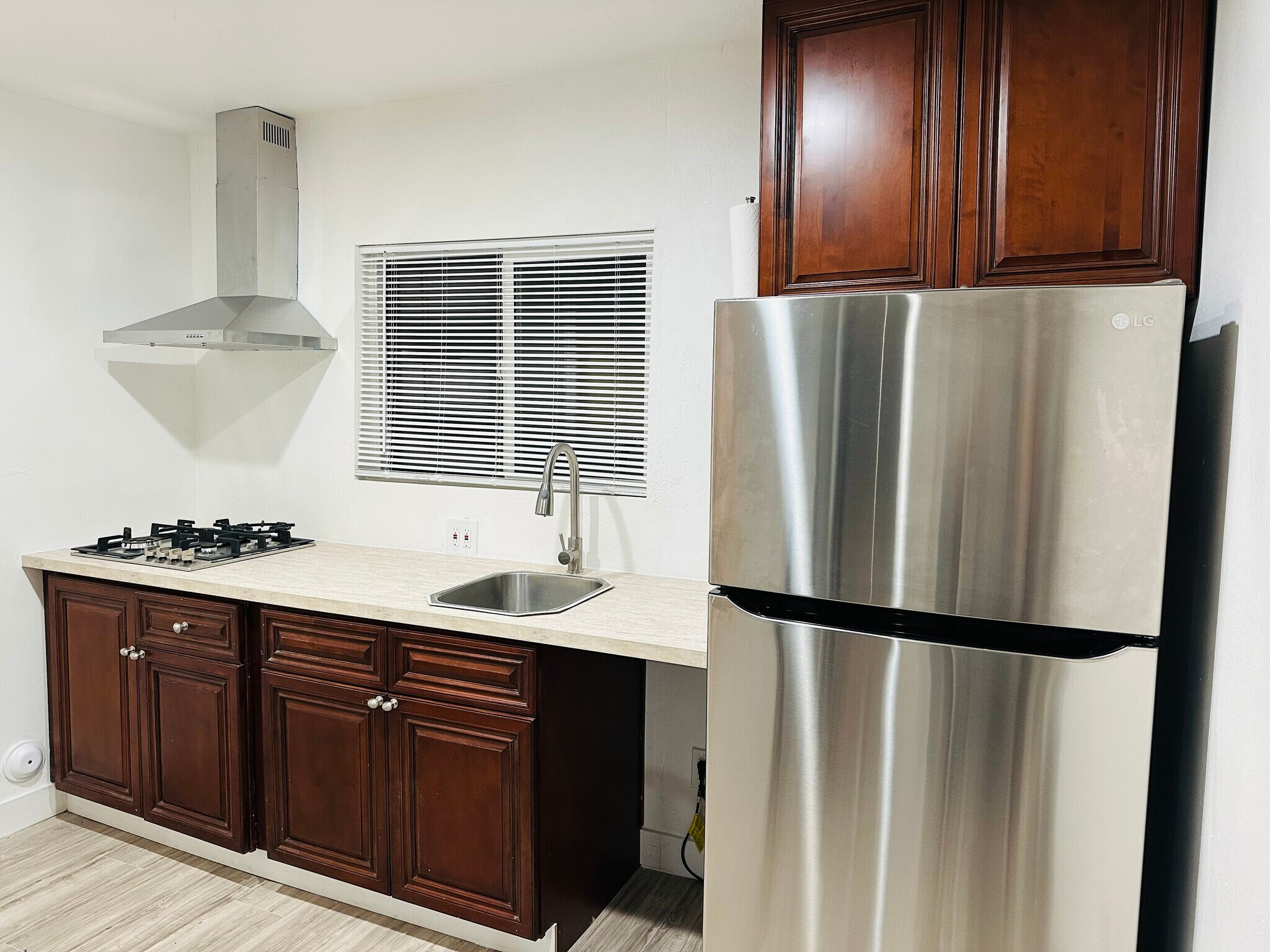 Building Photo - 2707 Cridge St