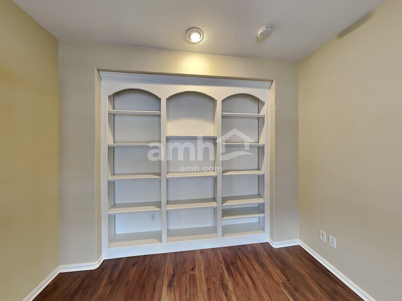 Building Photo - 23559 E Arkansas Pl