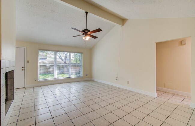 Building Photo - 10402 Eagle Glen Dr